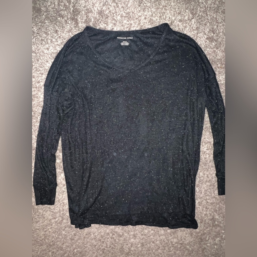 American Eagle V-Neck